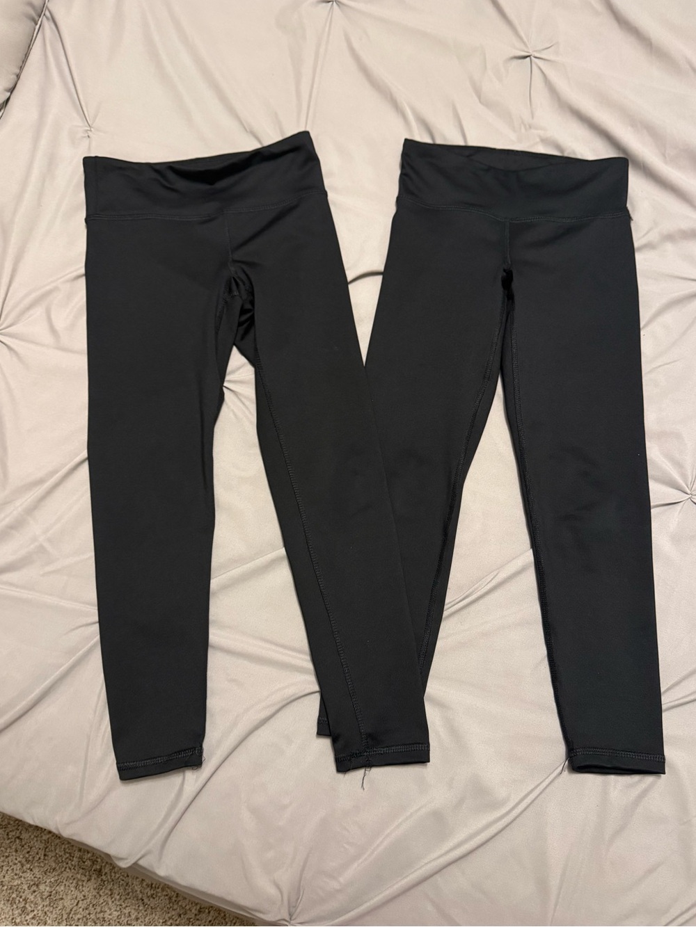 Old Navy Active Leggings - Black - set of 2 - size small 6/7